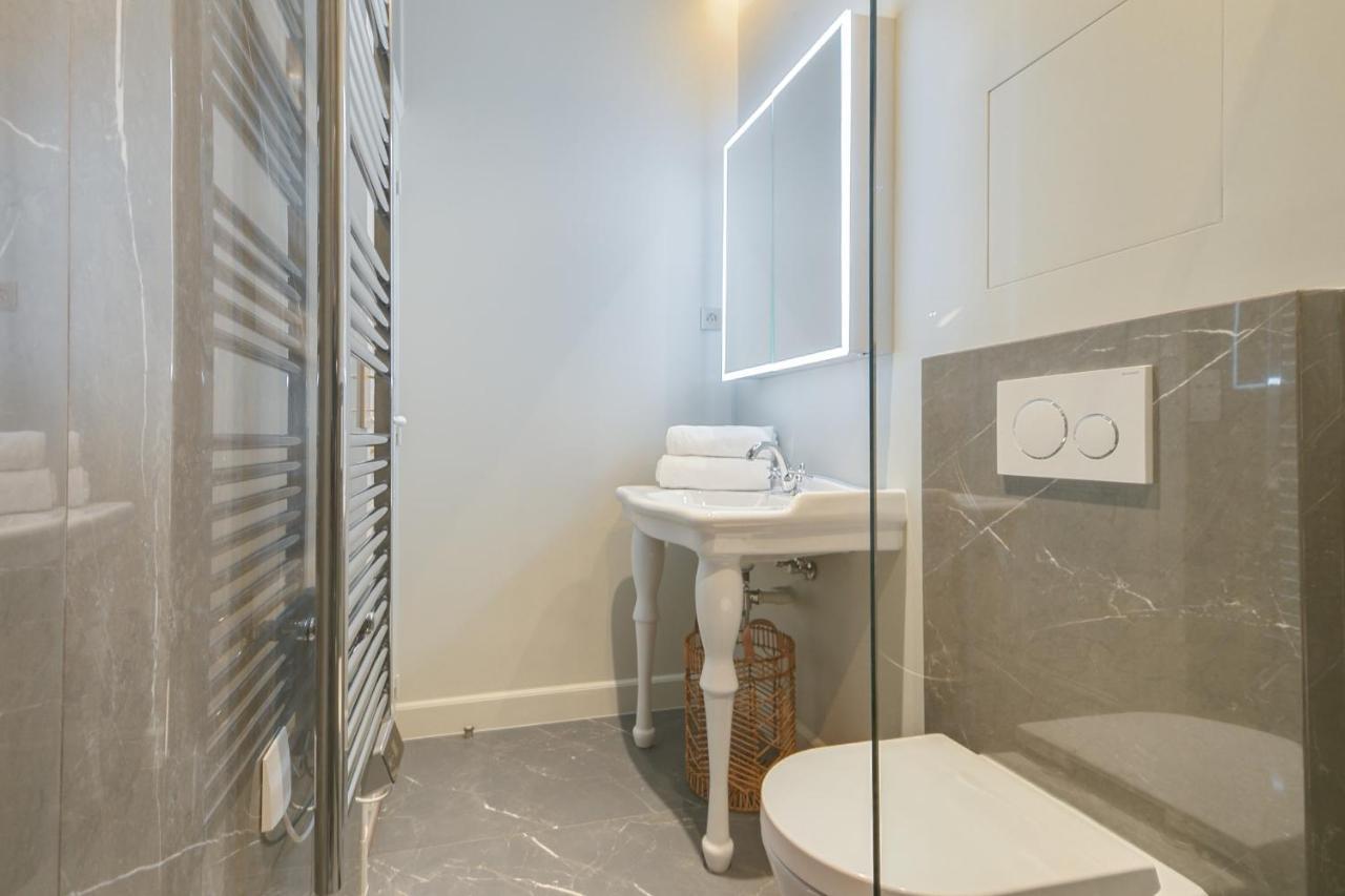 Guestready - Lovely Flat In Central Paris Near Notre-Dame Apartment Bagian luar foto